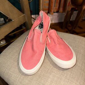 Vans Classic Slip-On Sneakers Pink Canvas Skate Shoes Men’s 10 / Women’s 12